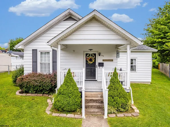 416 Cherry St, Bridgeport, WV 26330