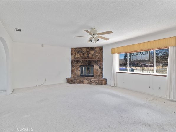 11630 Saratoga Rd, Apple Valley, CA 92308
