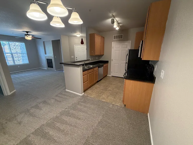 17525 Wilde Ave — Photo 6
