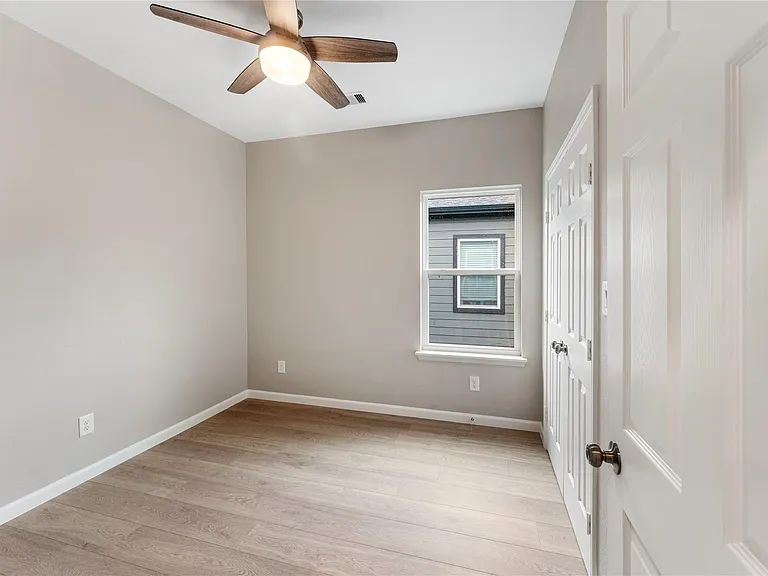 5218 Jezebel St #A — Photo 18