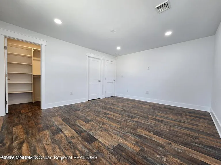 105 Summit Ave — Photo 9