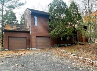 12 Fern Ln, Shokan, NY 12481