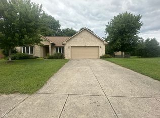 6040 Buck Trail Rd, Indianapolis, IN 46237