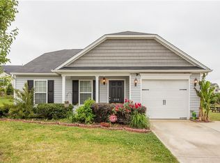 208 Florida Dr, Thomasville, NC 27360
