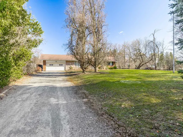 2739 Embleton Rd, Brampton, ON L6Y 0E8