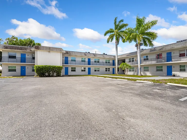 Paradise Palms Portfolio LLC — Photo 30