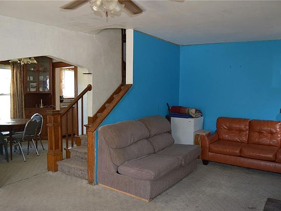 3rd image of 109 Hall Ave