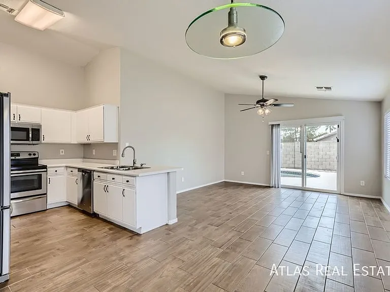 8551 W Carol Ave — Photo 3