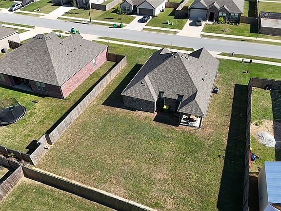 4th image of 270 Idaho Ave