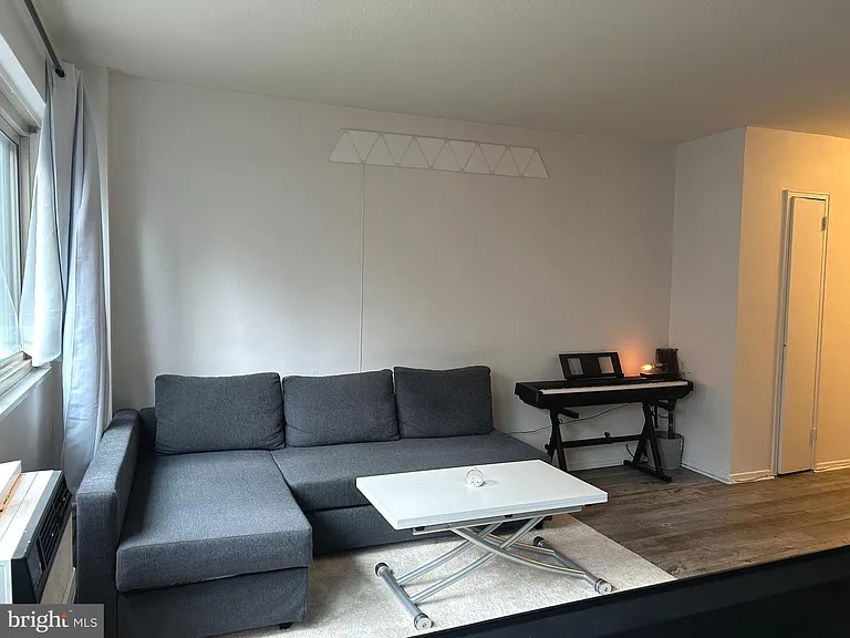 2101 Chestnut St #17-414 — Photo 18
