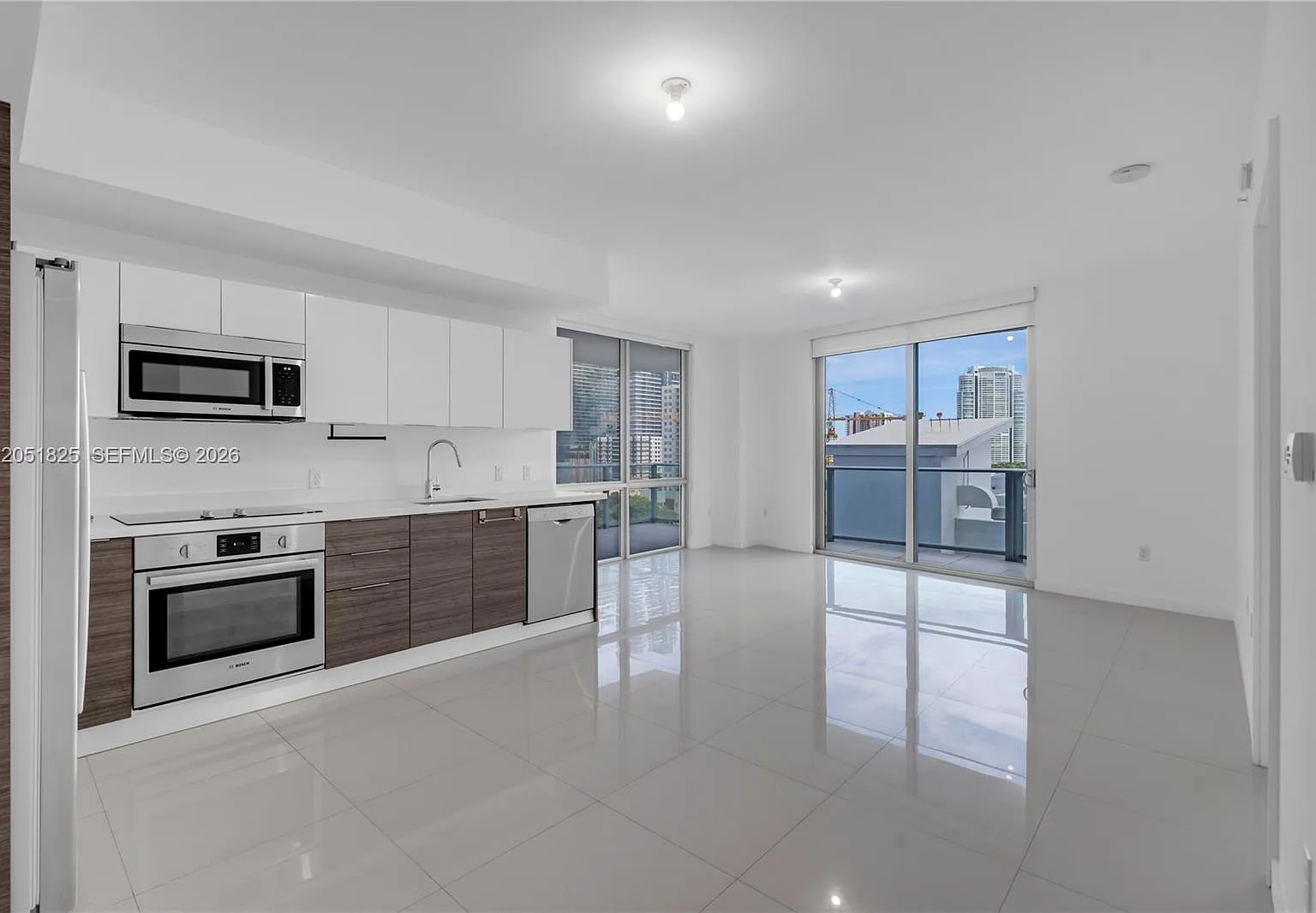 Brickell Ten Condo — Photo 2