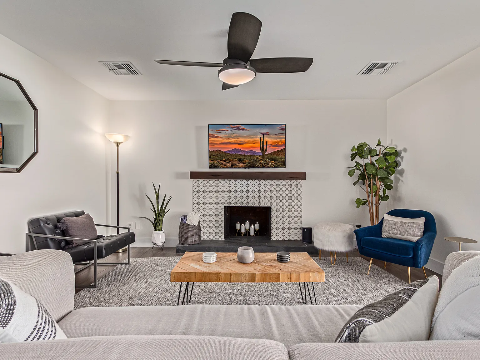 4 bed, 2099 sqft, $5,995 — Photo 3