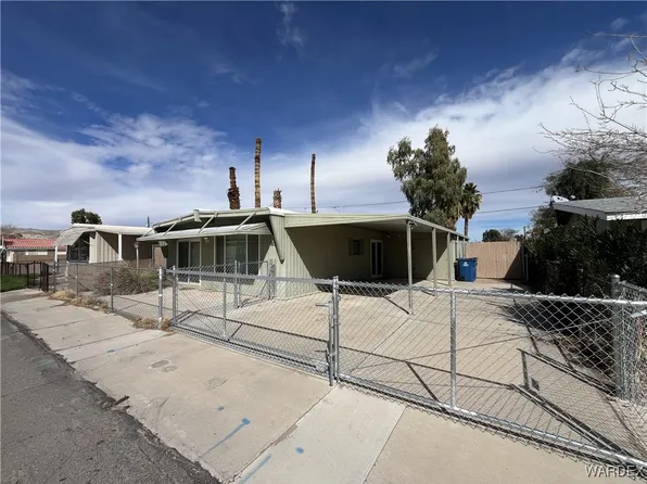 2152 Whitewater Dr, Bullhead City, AZ 86442
