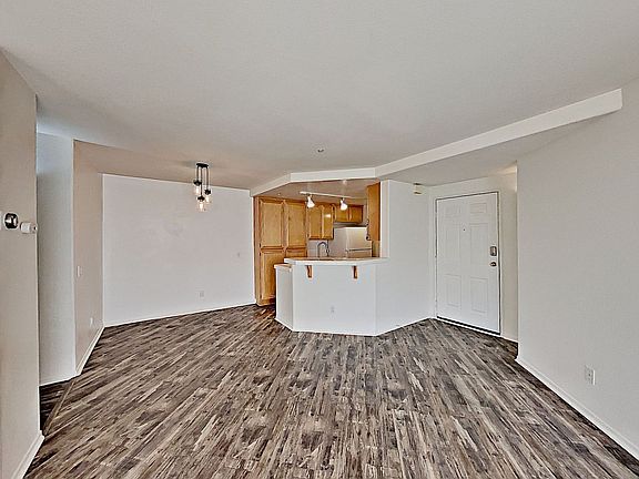 3rd image of 11145 Affinity Ct Unit 21