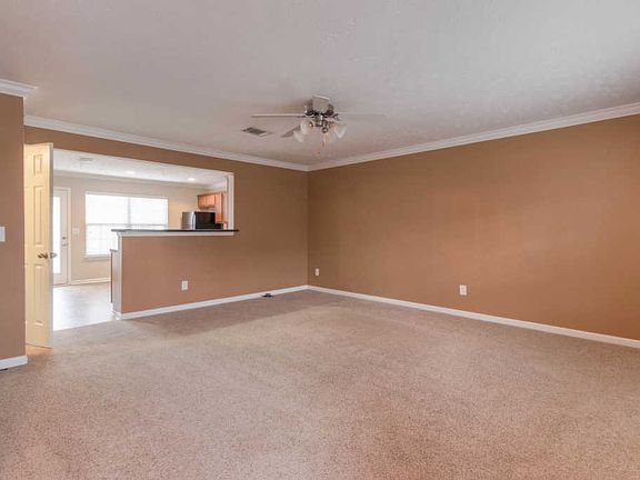 3rd image of 3016 Burnt Pine Dr