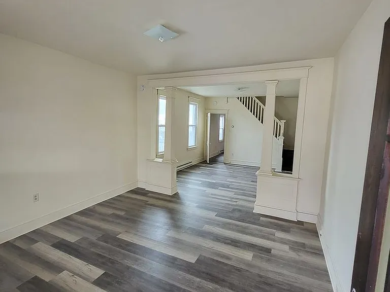 300 W Spruce St — Photo 20