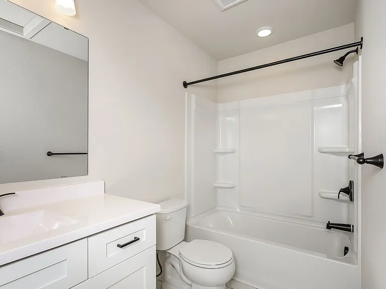 1835 Kingfisher Cir — Photo 18