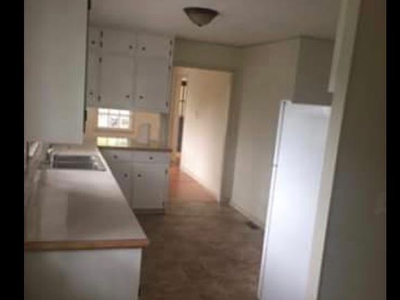 4th image of 1321 N Enota Ave NW