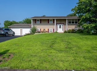 31 Cardinal Dr, Milton, PA 17847