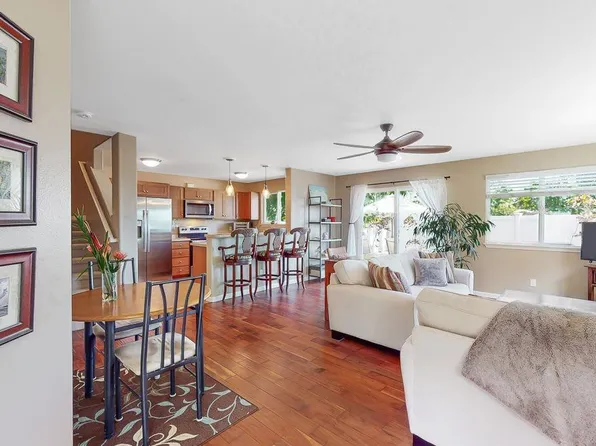 223 Lau Oliwa Loop, Wailuku, HI 96793