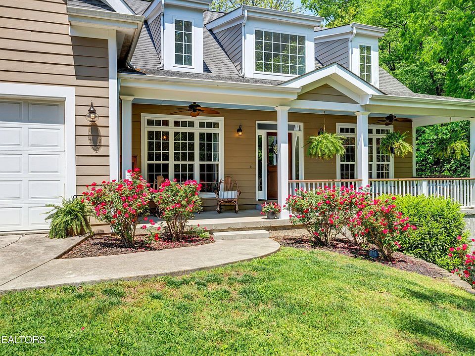 1st image of 6700 Forest Village Way