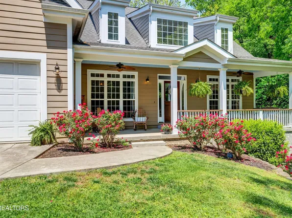 6700 Forest Village Way, Knoxville, TN 37919