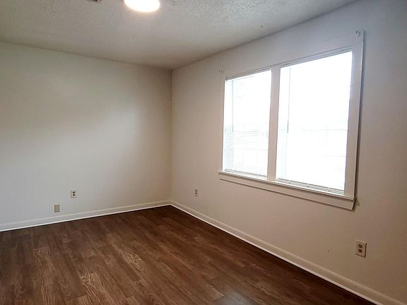 3rd image of 815 Granger St #E
