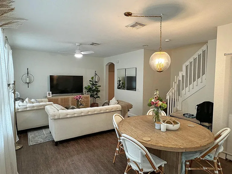 4533 Highgate Dr #B — Photo 4