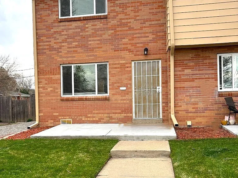 8870 W 46th Pl — Photo 2
