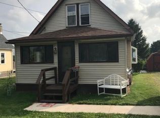 5 Sunset Ter, Sweet Valley, PA 18656