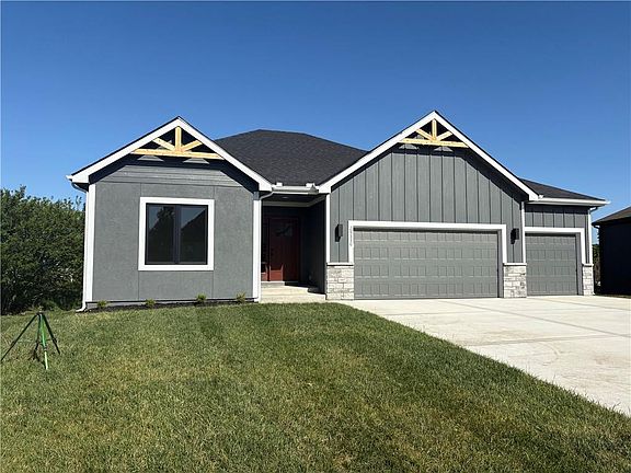2nd image of 29336 Palmer Dr