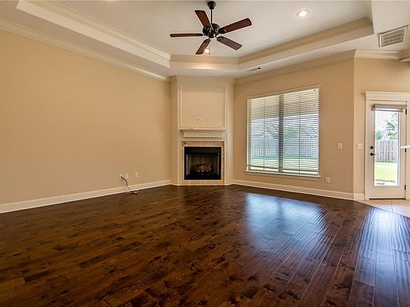 2nd image of 3901 SW Gemstone Blvd