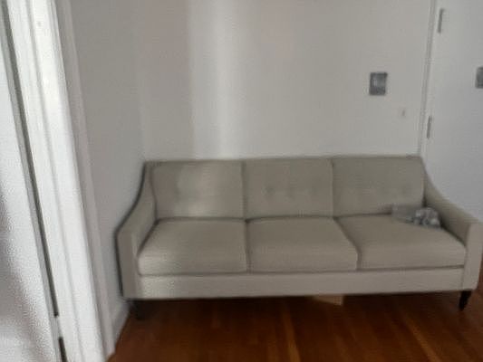3rd image of 25 E 63rd St APT 10
