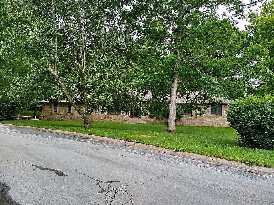 1st image of 3421 S Woodland Trail Ave
