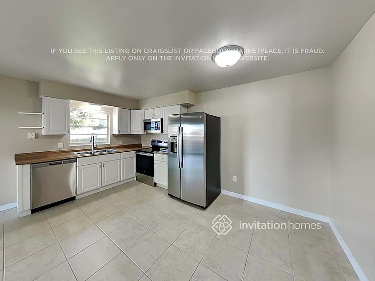 348 48th St W — Photo 5