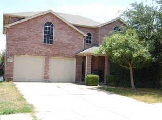 12521 Patnoe Dr, Burleson, TX 76028