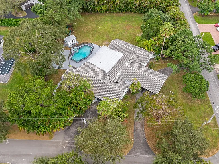 13401 SW 83rd Ave — Photo 69