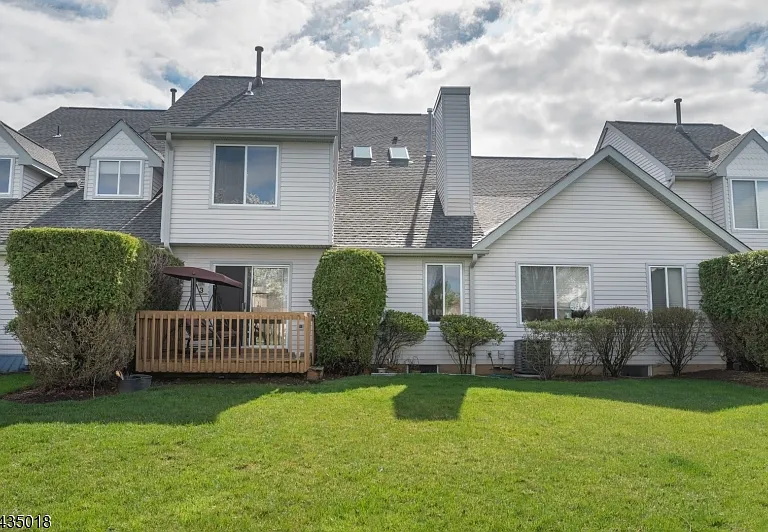 3 Constitution Ct — Photo 24