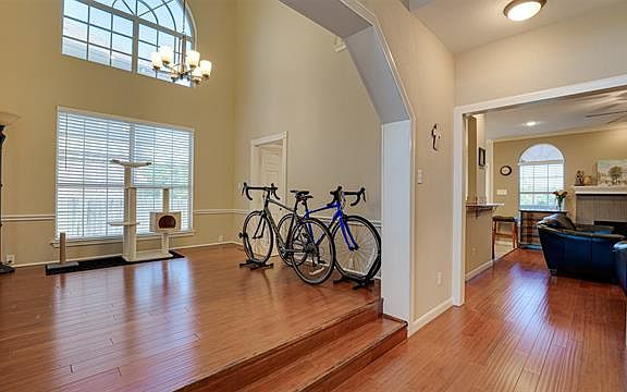 4th image of 3925 Silver Meadow Ln