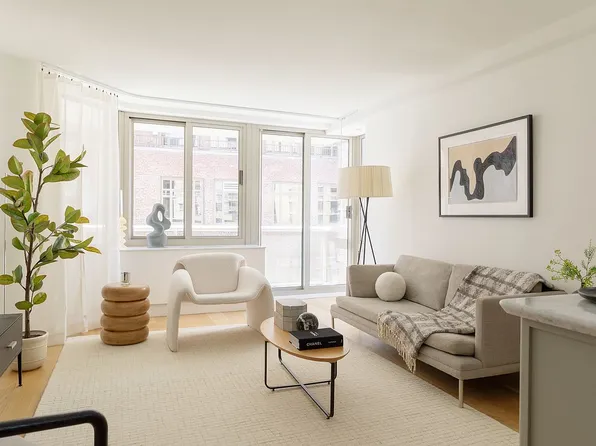 234 E 46th St APT 1201, New York, NY 10017