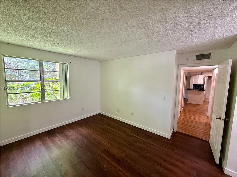 1237 SW 46th Ave #803 — Photo 16