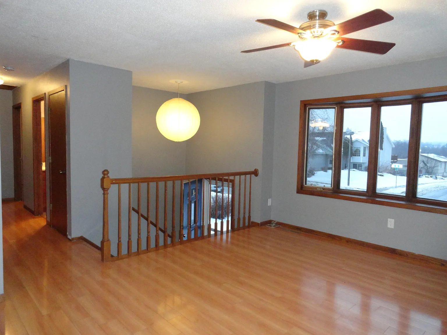 4 bed, 1932 sqft, $2,350 — Photo 4