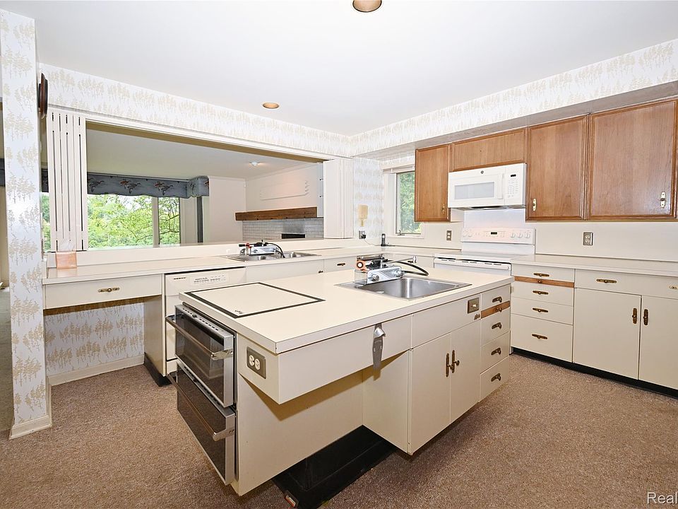 363 Lakewood Dr, photo 16