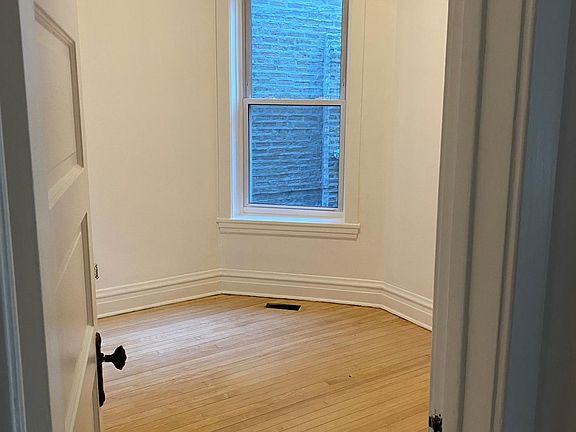 5th image of 2509 W Cortez St #1