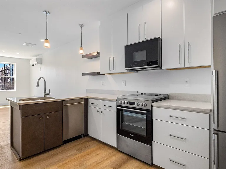 238 Deer St #205 — Photo 3