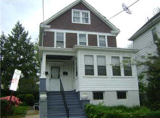 13 Laurel Pl, New Brunswick, NJ 08901