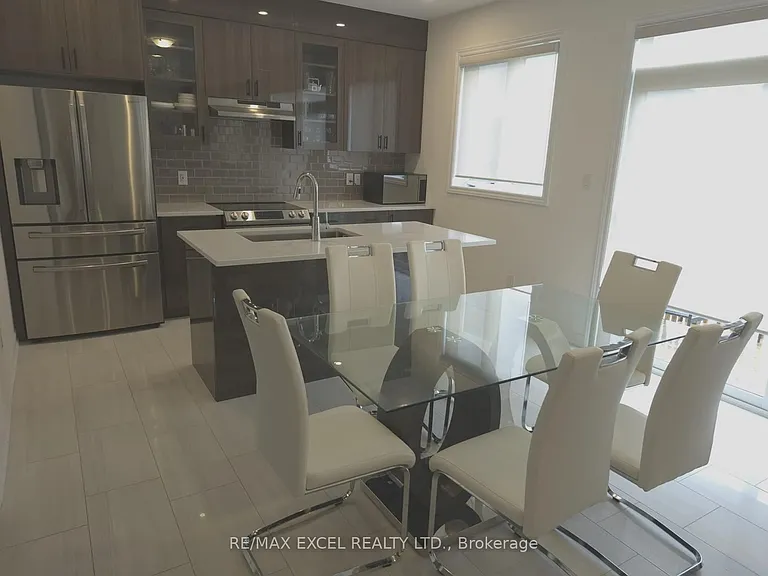 42 Simona Ave — Photo 9