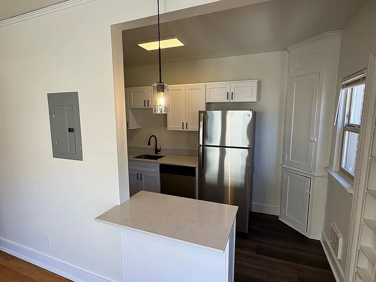 5th & Mercer Apartments — Photo 30