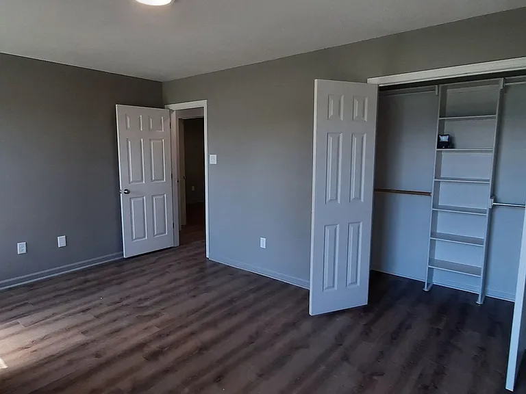 426 Summer Dr — Photo 9