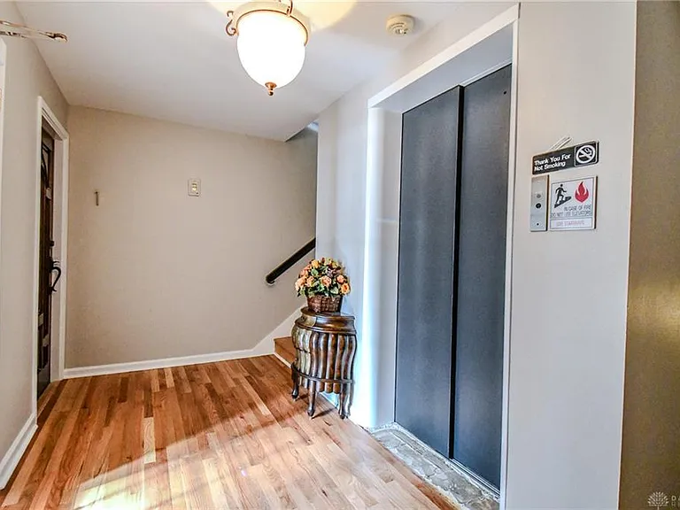 121 E Schantz Ave #3 — Photo 5